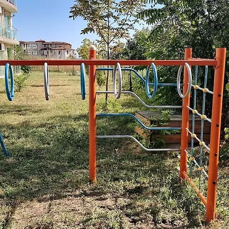 Apartment уютен близо до морето Igroeg Burgas